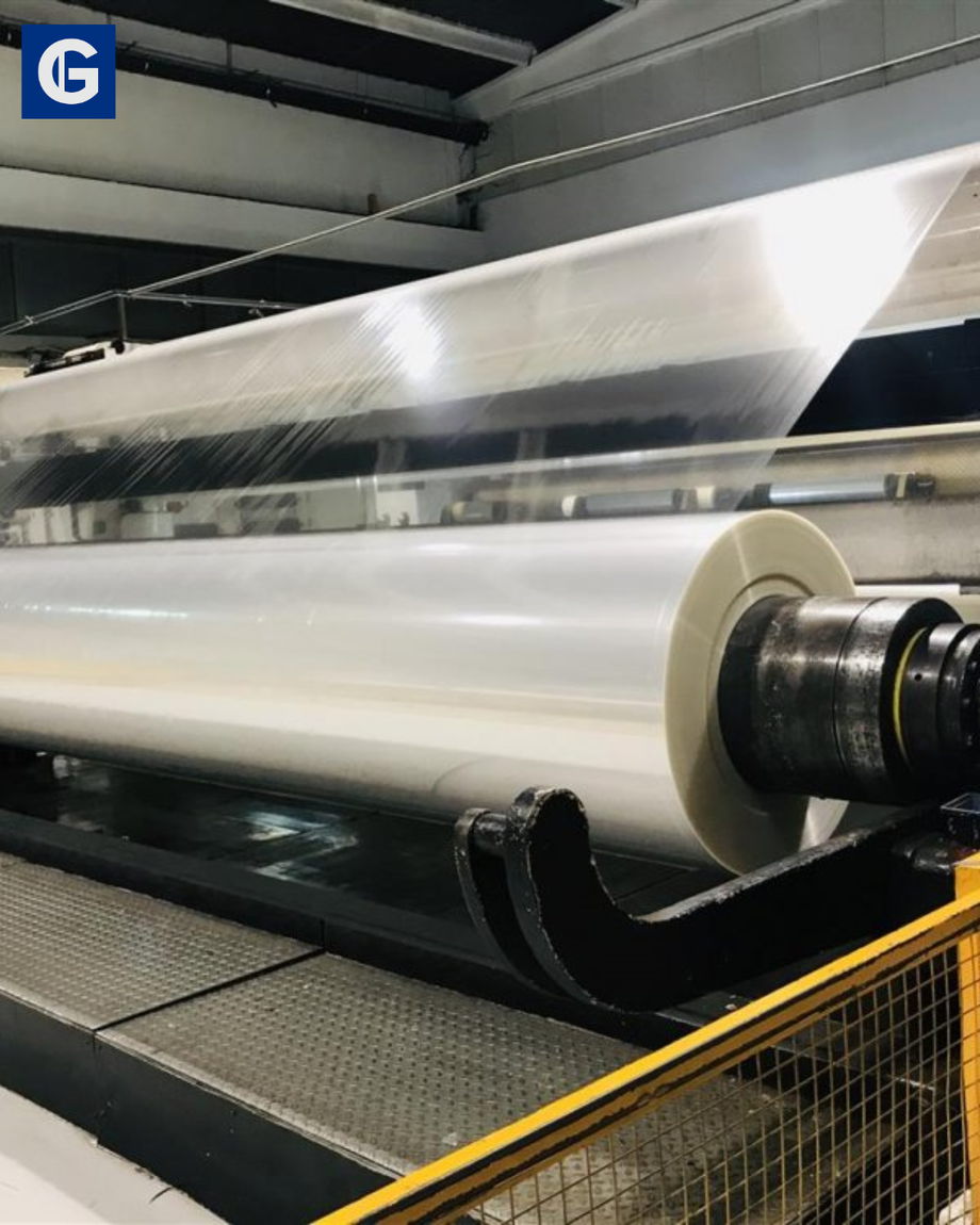 Máquina rebobinadora de films BOPP y PETG en planta